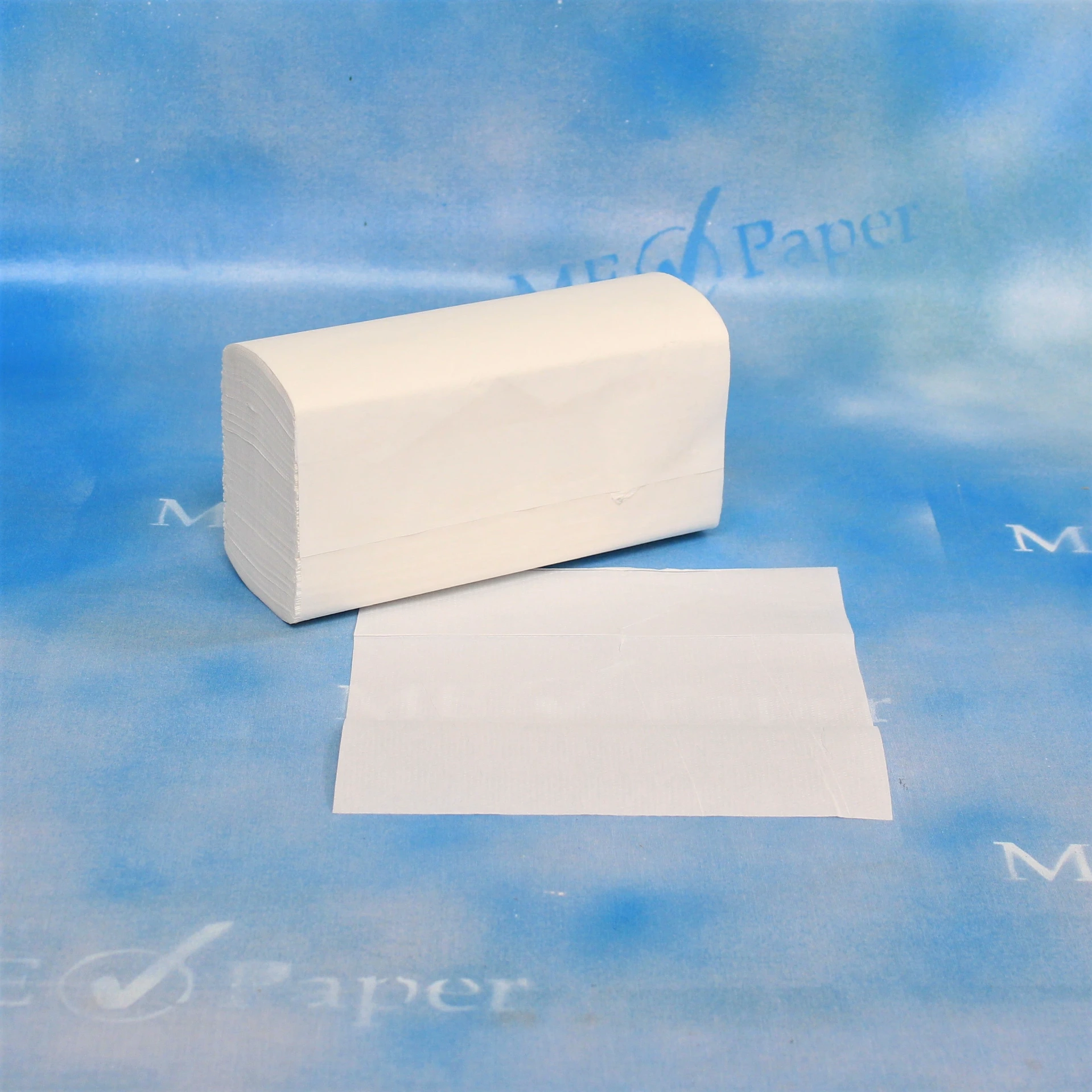 [10131] Papierhandtücher, 2-lagig, 23x25 cm, Z-Interfalz, Zellstoff, 3750 Blatt pro Karton