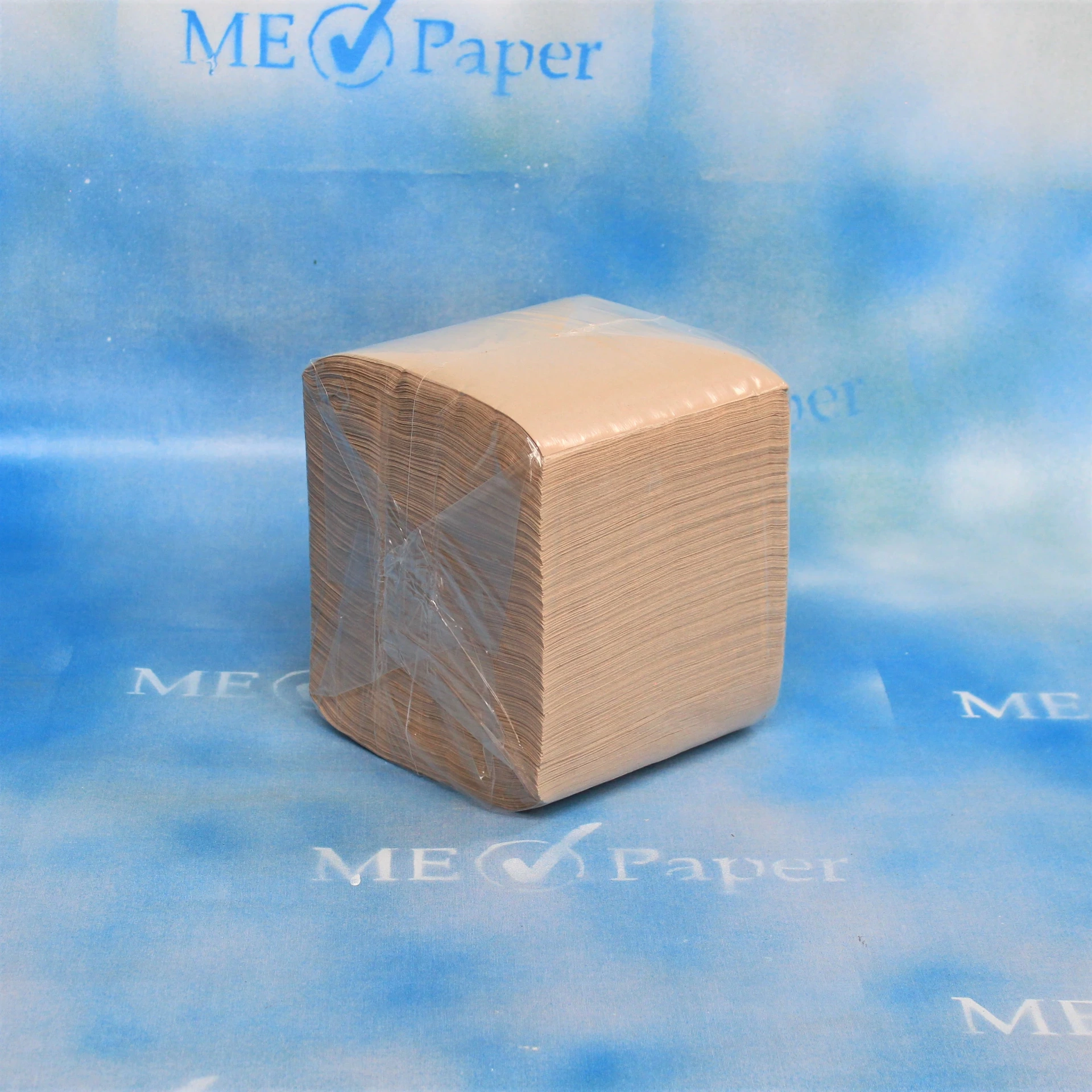 [30107] Prägeservietten 1-lagig, 33x33 cm, 1/4 Falz, ÖKO braun, 10x500 Stück